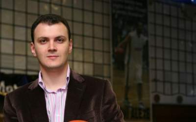 Sebastian Ghita: Kovesi m-a...