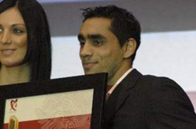 INCREDIBIL: Banel a pus bodyguarzii pe tatal sau!