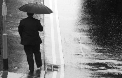 Toamna isi intra in drepturi