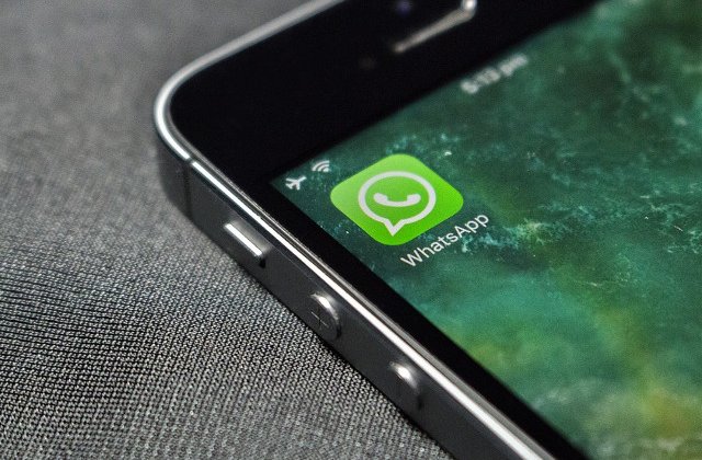 Peste un milion de posesori de smartphone-uri nu mai pot folosi WhatsApp