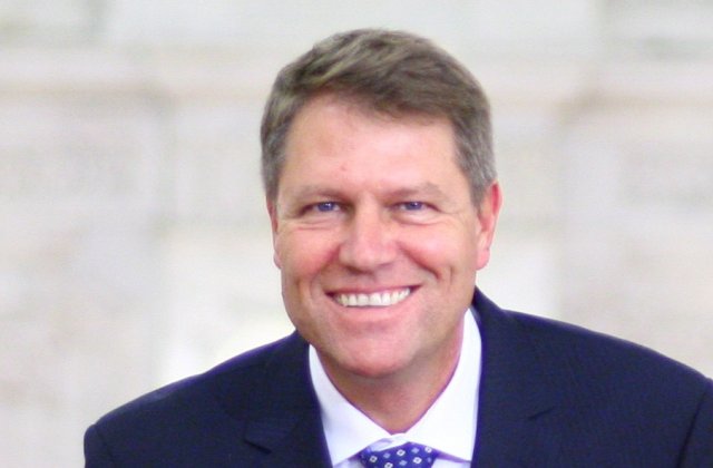 Iohannis, acid cu Dragnea: Aflaram ca sunteti singurul care cunoaste programul de guvernare din scoarta in scoarta. Va rog eu frumos, invatati-i si pe ei