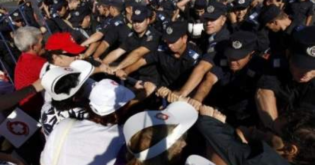 Sindicalistii isi unesc fortele: Protest de 80.000 de oameni?