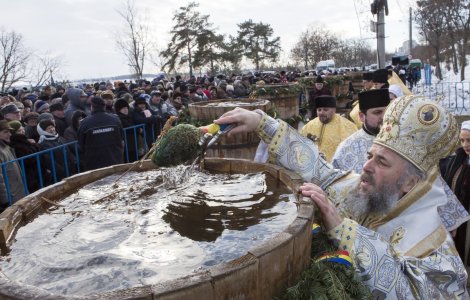 Galati: Manifestarile religioase programate de Boboteaza pe Faleza Dunarii, anulate din cauza viscolului