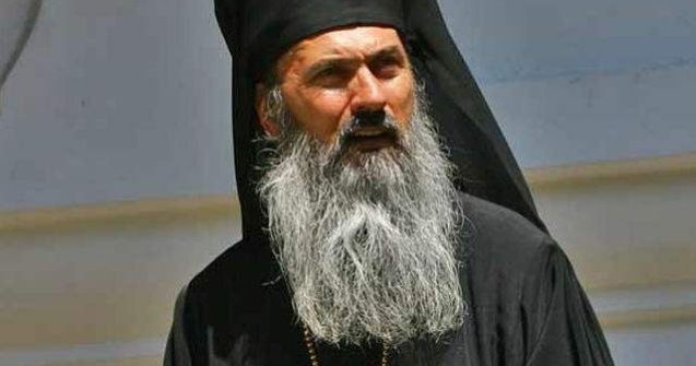 Constanta: Apa sfintita, ce urma sa fie impartita credinciosilor, a inghetat