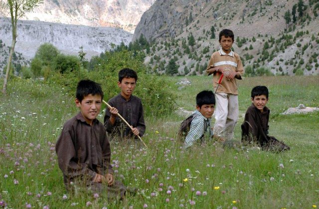 Osama ben Laden sare in ajutorul sinistratilor pakistanezi