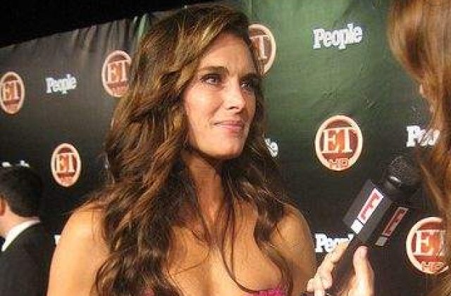 [FOTO] Brooke Shields, in rolul unei romance