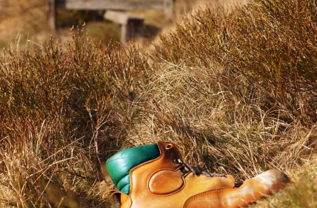 Si-a abandonat copilul, dupa ce l-a tinut in lanturi timp de doua luni