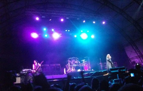  Foto/video  Ozzy Osbourne: Rock, entuziasm si zeci de sarutari