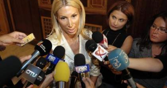 Raluca Turcan: Opozitia seamana cu alcoolicii anonimi