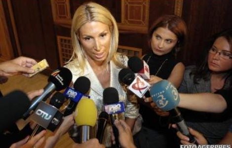 Raluca Turcan: Opozitia seamana cu alcoolicii anonimi