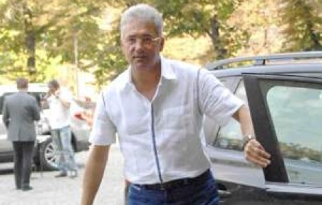 'Amanta prietenului lui Videanu s-a culcat cu mine, stiind ca are SIDA!'