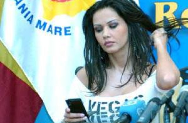 Amazoanele descaleca in Parlament