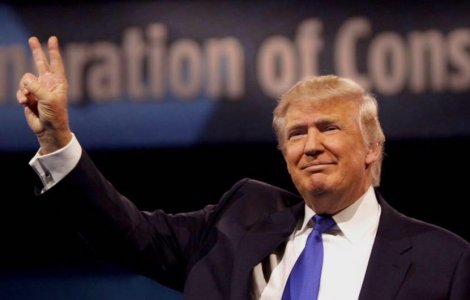 Donald Trump continua sa abuzeze de Twitter: Nu am nimic de-a face cu Rusia