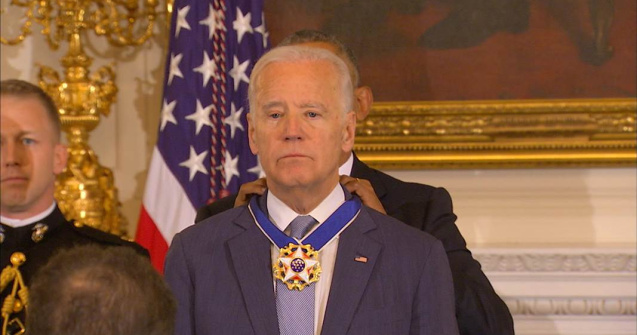 Obama i-a oferit vicepresedintelui sau cea mai inalta distinctie