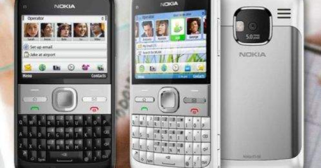 Nokia E5: Amesteca afacerile cu placerea  Review 