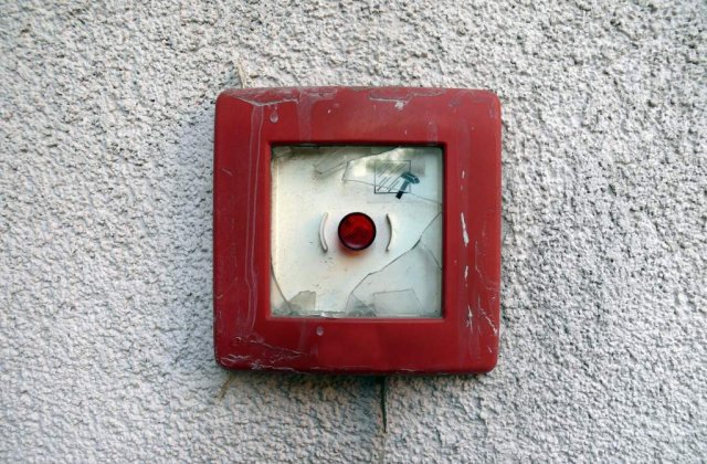 Imprumutul FMI: "In caz de urgenta, spargeti geamul!"