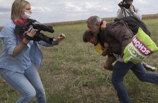 Operatoarea TV care a lovit migranti in Ungaria, condamnata la trei ani de libertate conditionata