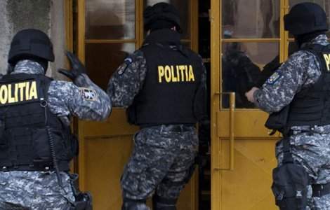 Fiul unei foste judecatoare din Craiova retinut pentru trafic