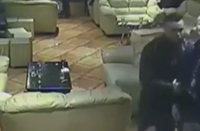 Targu-Jiu: o tanara a fost lovita intr-un club, dupa ce i-a refuzat avansurile unui baiat