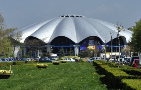 Angajatii Circului Globus protesteaza fata de demiterea directorului Victor Coman