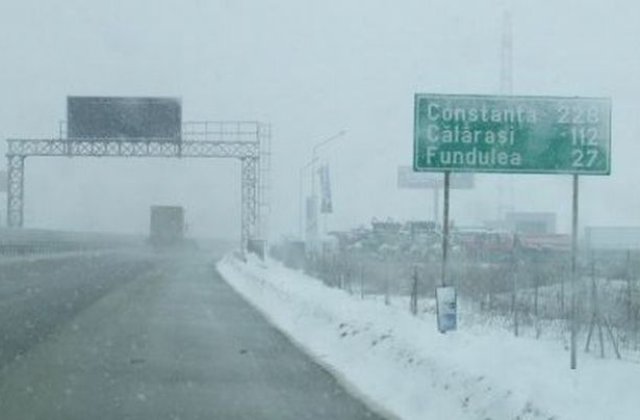 Circulatie ingreunata din cauza viscolului pe autostrazile A2 si A3