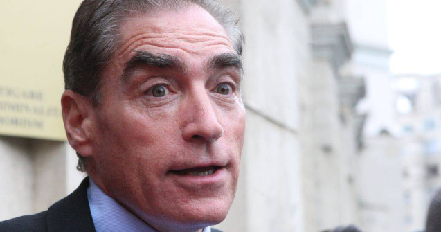 Fostul premier Petre Roman a venit la Parchetul instantei supreme