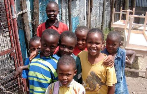 Kenyanul cu 100 de sotii si 160 de copii a murit