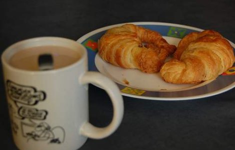 Elevi intoxicati cu "Laptele si Cornul" de la scoala