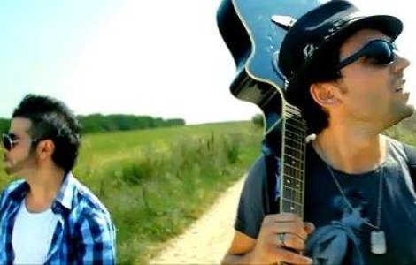 Ryan&Radu, top 3 la radio cu "Rush Love"