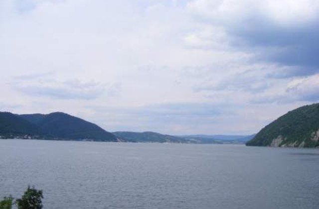 Ambasadorul Ungariei: Nu e o catastrofa ecologica, ci umana