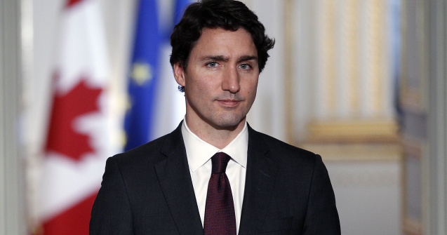 Premierul canadian, achetat de autoritati