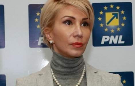 Raluca Turcan: E obligatoriu sa fie marite salariile primarilor si presedintilor CJ