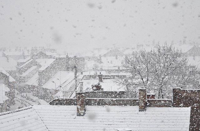 Codul galben de viscol si ninsori, prelungit