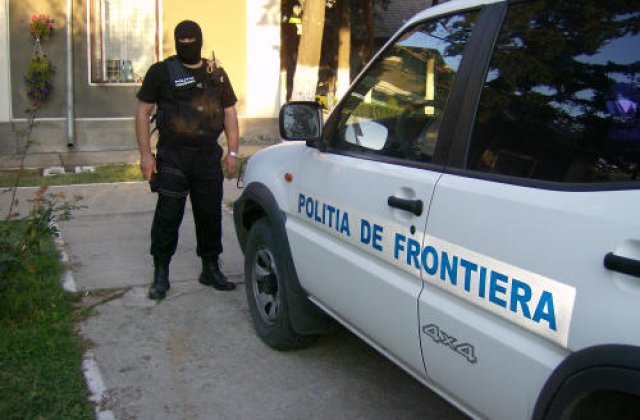 18 politisti de frontiera din Arad retinuti de DNA