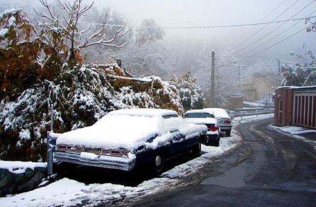 Strat de zapada de 5 centimetri in Poiana Brasov