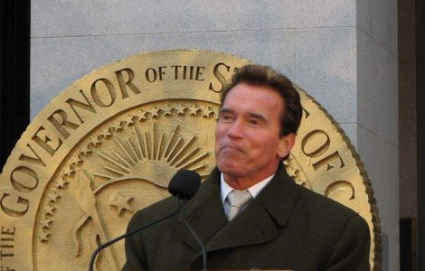 Arnold Schwarzenegger, schimb de mesaje cu Dmitri Medvedev