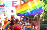 Peste 140 de raniti la Gay Pride in Belgrad