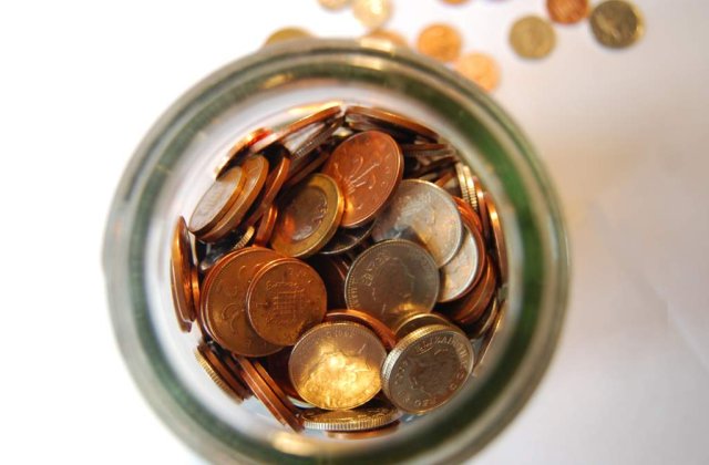 Topul scaderilor de salarii in tara