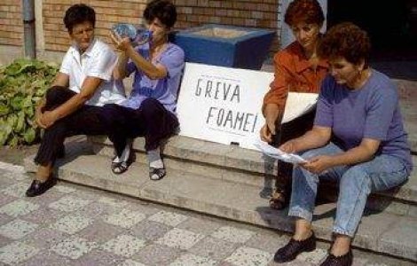 Invatatoarea aflata in greva foamei a fost la un pas de moarte