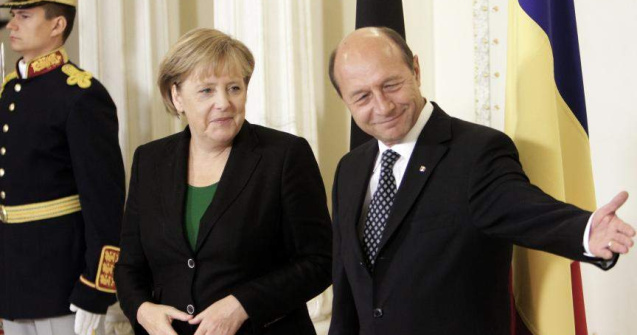  Video : Mesajele lui Merkel pentru romani