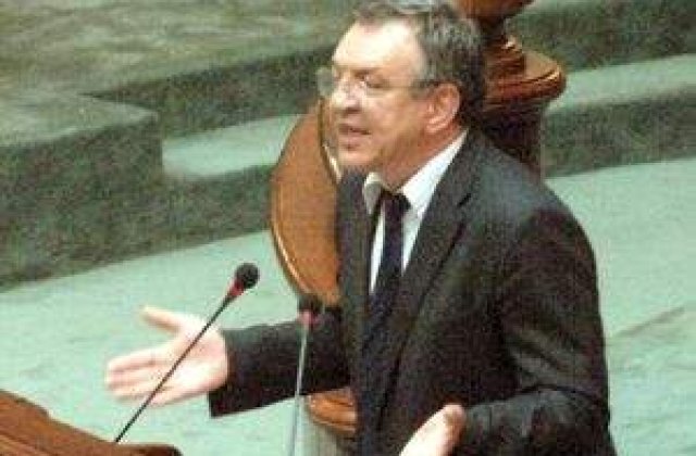 Senatul ii lasa pe Seres si Pacuraru pe mana procurorilor