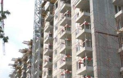 Tepe imobiliare: blocuri cu pereti din carton la pret de vila