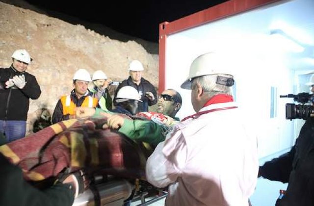 [FOTO]: Minerii din Chile: Insemnari din subteran