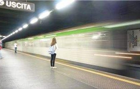 Romanca agresata in Roma, inca in stare grava