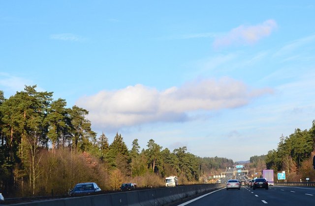 Germania introduce taxa de autostrada pentru straini