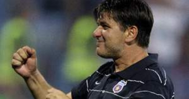 Stelistii au sarbatorit calificarea in grupe pe ritmuri de manele