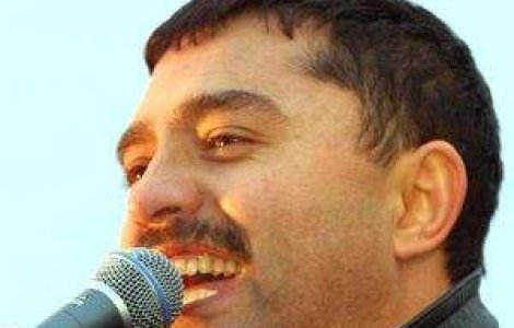 Nicolae Guta sponsorizeaza spectacolele de manele regizate de el