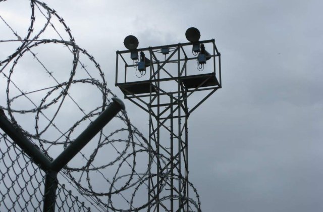 O noua revolta: Angajati din penitenciare protesteaza la PDL