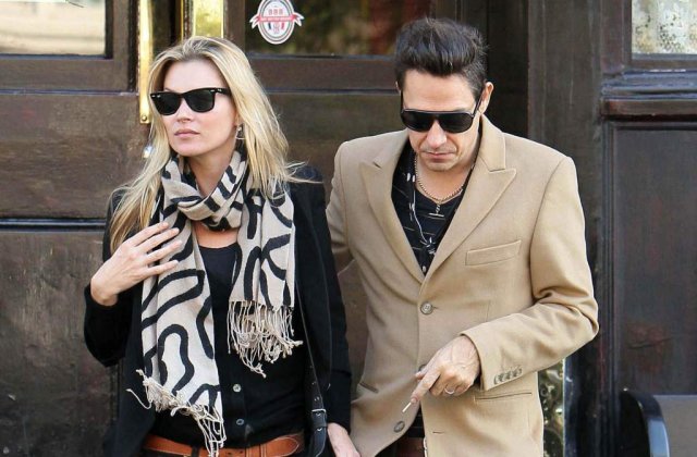 Kate Moss s-a casatorit