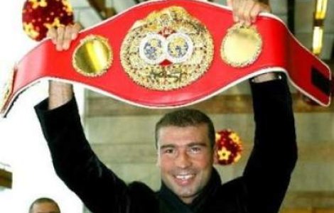  Video  Lucian Bute si-a pastrat titlul mondial!